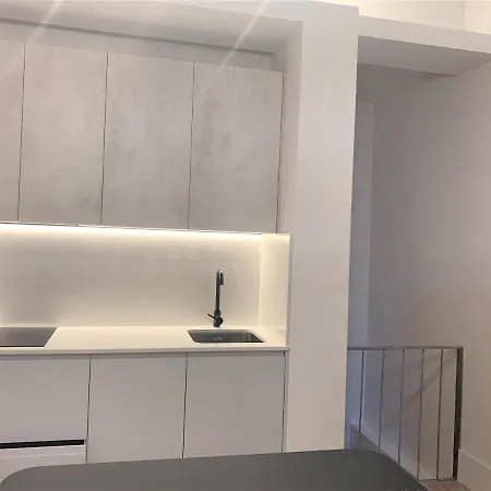Apartamento Duplex Planta Baja Con Aparcamiento Gratuito En Palacio De Mijares * يانس